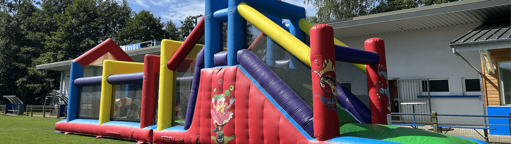 Château Aquatique Gonflable pour enfants 4m - Aire de jeux avec Escalade,  Tobbogan et Piscine